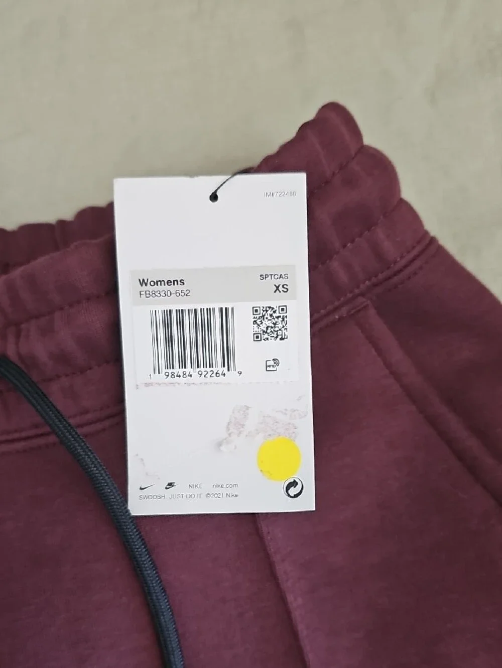 Nike Maroon Women's Jogger Track Pants with Drawstring